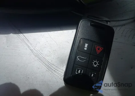 2014 Volvo S60 T5 from USA, damaged, VIN YV1612FS7E1285853